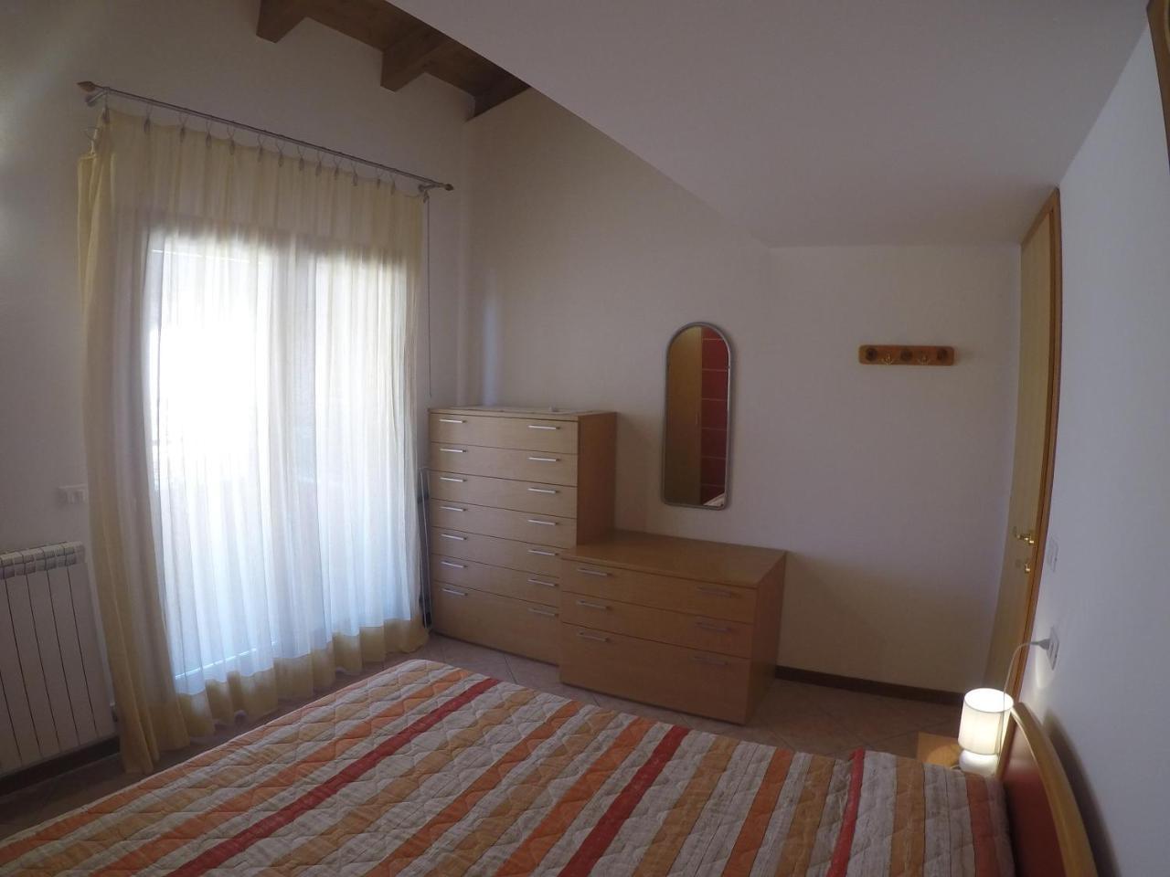 Miramar - Attico Bilocale - Agenzia Cocal Apartment Caorle Bagian luar foto