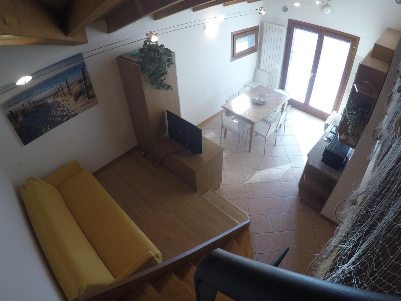 Miramar - Attico Bilocale - Agenzia Cocal Apartment Caorle Bagian luar foto