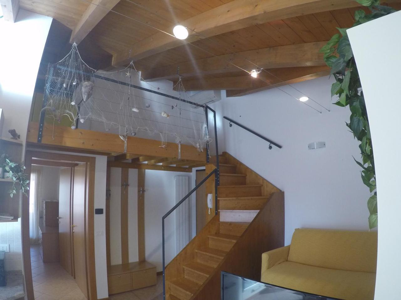 Miramar - Attico Bilocale - Agenzia Cocal Apartment Caorle Bagian luar foto